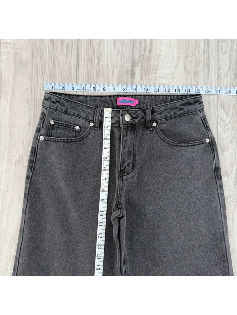 Edikted Petite Raelynn Washed Low Rise Jeans - Picture 5 of 9